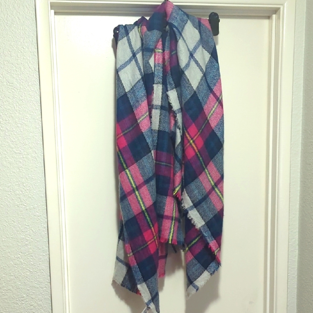 Old Navy Plaid Blanket Scarf